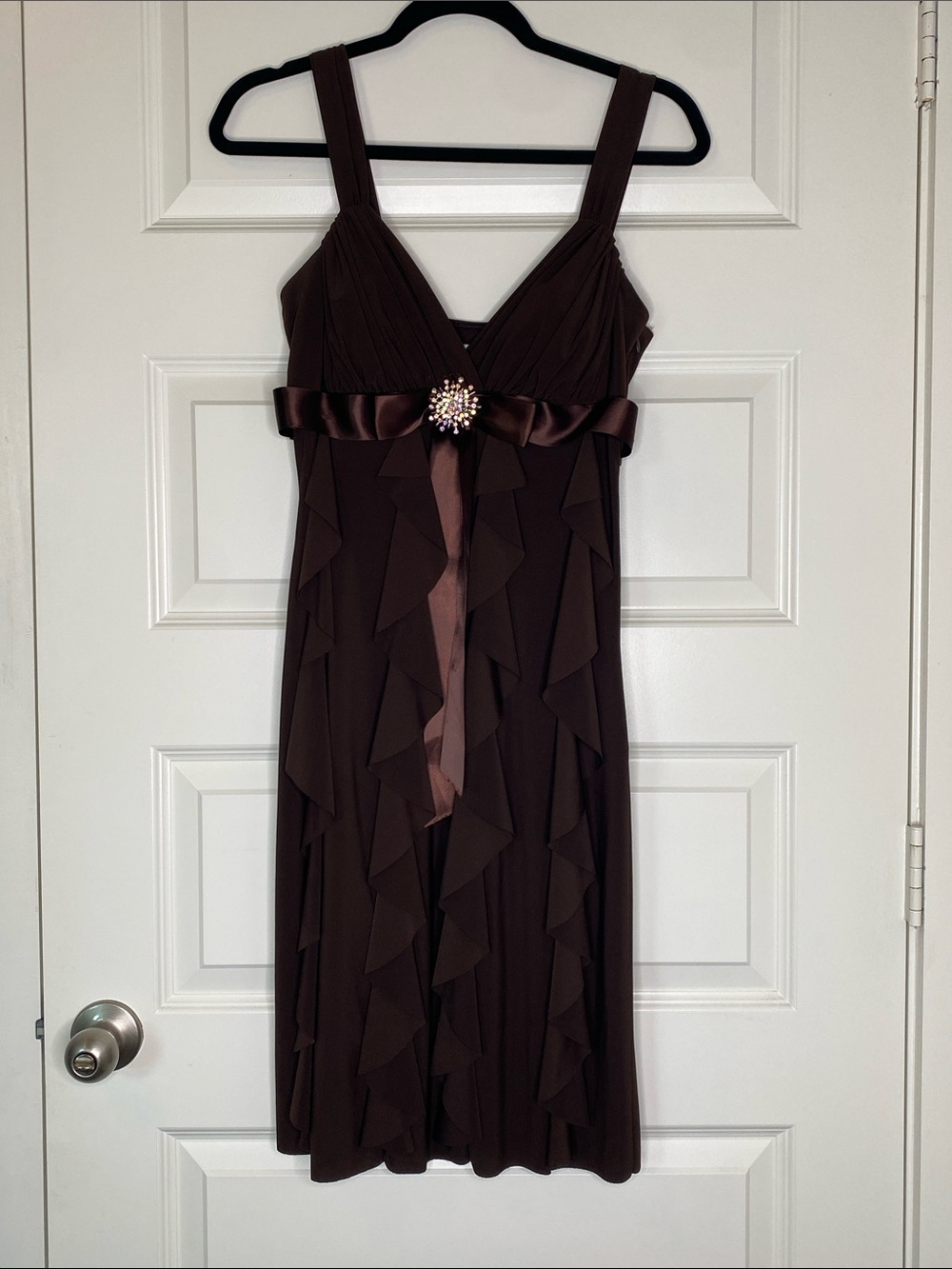 Y2K Brown Ruffled V-Neck Sleeveless Dress with Satin Bow